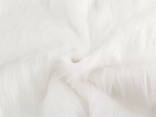 Fehér hosszúszőrű műszőrme 20*150 cm-es csíkokra szabva