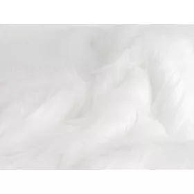 Fehér hosszúszőrű műszőrme (5,5-6 cm hosszú)
