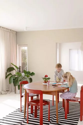 Little Dreamers: Szövethatású világos natúr bézs (mosható) vlies-vinyl tapéta