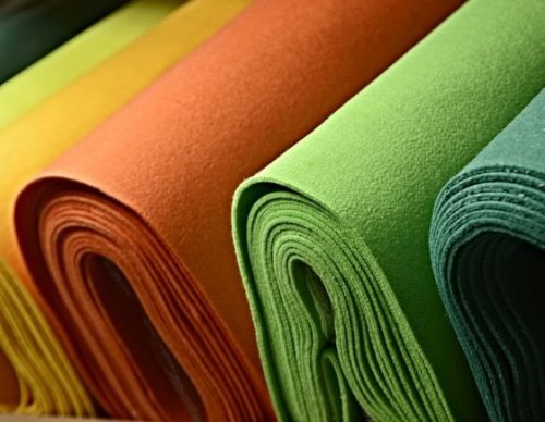 Fekete 100 cm sz. vastag barkácsfilc (4 mm vastag)