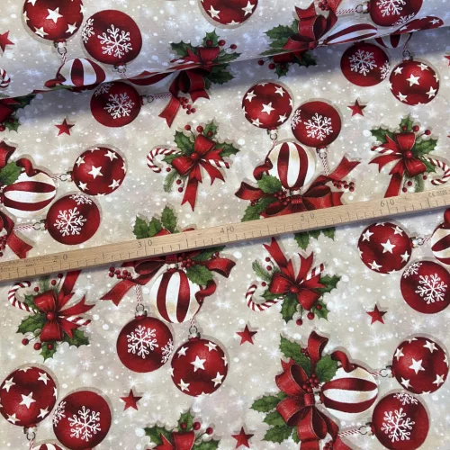 Mivon - natúr alapon csíkos és hópelyhes gömbdísz candy cane karácsonyi dekortextil (TH'26)