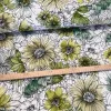 Rajzolt virágok zöldre festve dekortextil