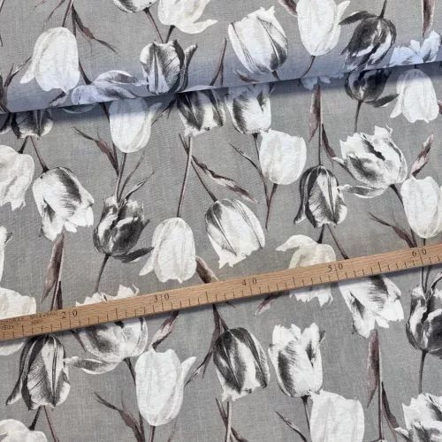 Szürkés alapon szürke-fehér tulipános dekortextil