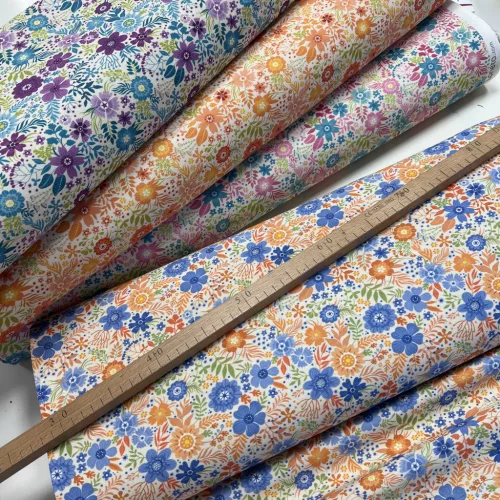 Kedves virágos: Fehér a. NARANCS-KÉK dekortextil (digitálisan nyomott)
