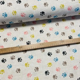   Natúr alapon színes tappancsos dekortextil (digitálisan nyomott)