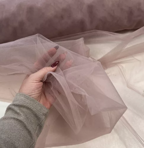 AKI KAPJA, MARJA: Dusty rose fátyol tüll (300 cm széles) (vk)