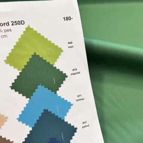   Benetton/olajzöld (vízhatlan, UV-álló) közepes vastagságú gyöngyvászon (#10 250D)