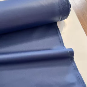   Sötétkék (vízhatlan, UV-álló) közepes vastagságú gyöngyvászon (#40 250D)