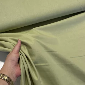 Hamvas zöld egyszínű pamutvászon (Sage green 15-0318)