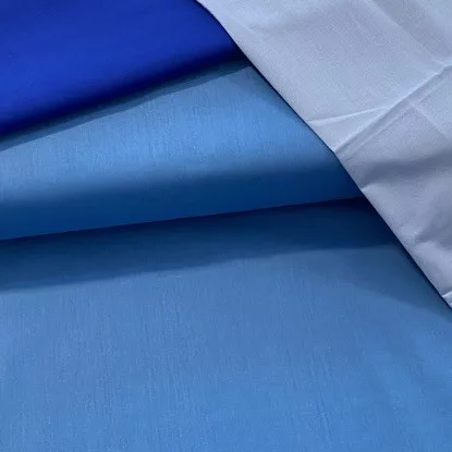 0,85 m EGYBEN KÉRHETŐ Eiffel blue egyszínű pamutvászon (18-4140TPO)
