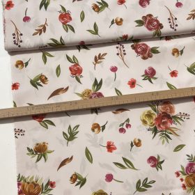   Digitális pamutszatén: Nagyon halvány rózsaszínes a. rózsacsokros