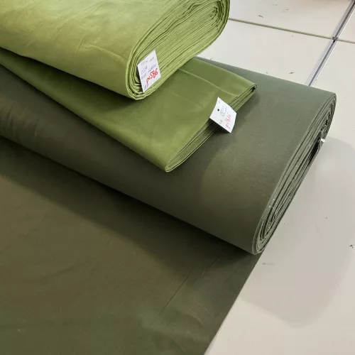 Sötétebb keki egyszínű pamutvászon (Dk. khaki 18-0523)