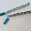 Vízre illanó kék jelölőfilc