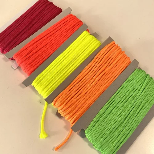 Színes poliester zsinór (4-5 mm-es) több színben