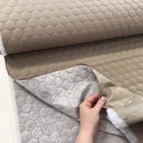   Steppelt vízlepergető (flízzel bélelt) anyag:  Hideg barna/Tób (#810)