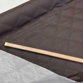   KIÁRUSÍTÁS: Steppelt textilbőr bútorszövet flíz béléssel: Csokibarna 10 cm-es négyzetes