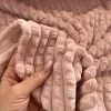0,7 m EGYBEN KÉRHETŐ Dombor mintás wellsoft: Dusty baby pink